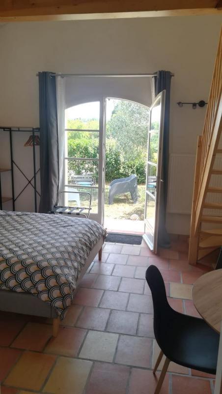Domaine De Cayre Bed & Breakfast Mervilla