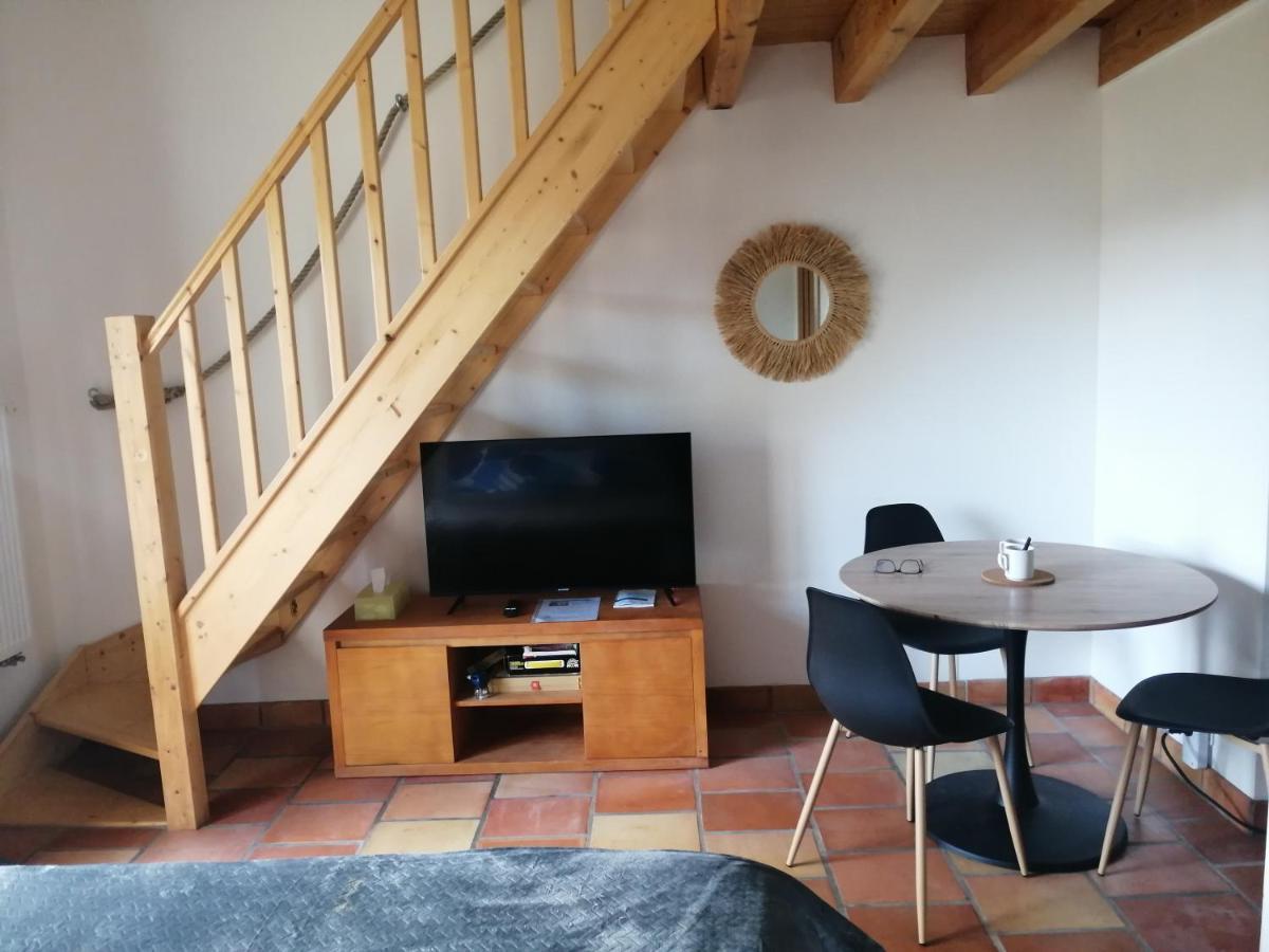 Domaine De Cayre Bed & Breakfast